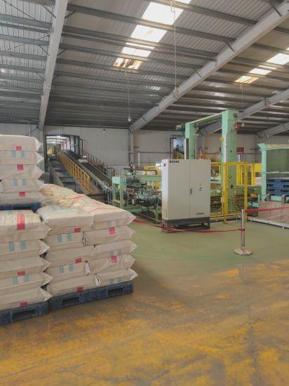  Slab /Petrochina Daqing Kunlun Brand Fully Refined Paraffin Wax 58-60 for Candles Making